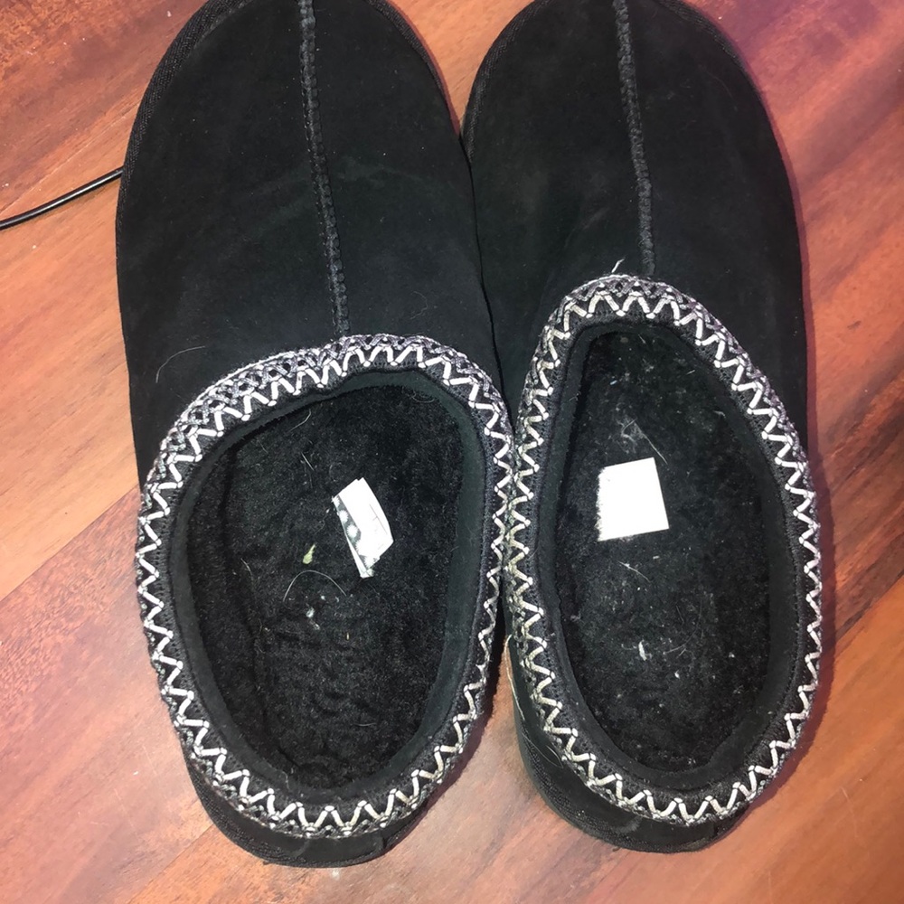 Black Tasman ugg slippers size 10